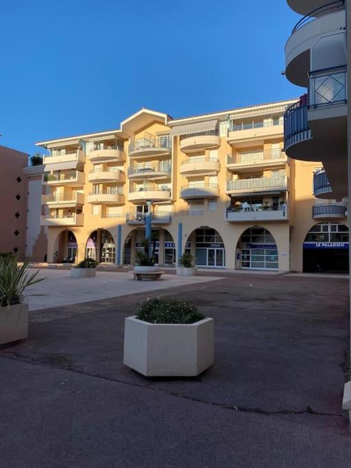 Port-Frejus, Le Paladien, Appartement 2 Pieces Climatise, Terrasse & Parking Eksteriør bilde